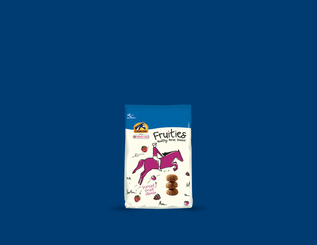 Fruities Berry Flavoured Horse Treats Cavalor